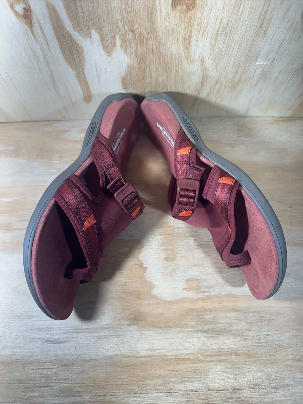 Merrell  Rust-Red Slide Sandals with Orange Accents Women’s Size 9 - Picture 3 of 8